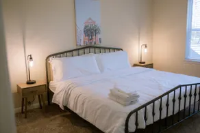 2BR 2BA Apt. King Beds- Pool/Gym - Image 3