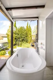Mar no Camiño. Terrace, bathtub with ocean view. - Image 4