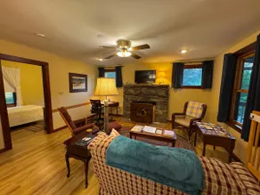 Spruce Fork Cottage ~ 20 Min Asheville ~ EV Charge - Image 4