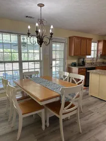 Quiet neighborhood with sidewalks & about a 15 min. walk to downtown Senoia. - Image 5