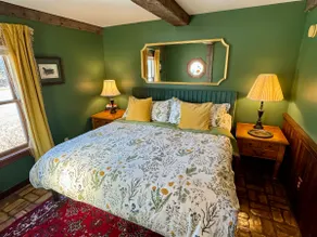 Storybook Cottage on FLX wine trail: fire pit - Image 3