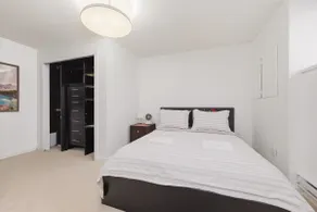 Stylish 2BR Apartment Near Langley Event Centre - Image 5
