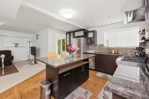 Stylish 2BR Apartment Near Langley Event Centre - Image 3