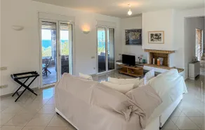 Beach Front Home In Perdika - Image 3