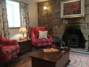 Deuchars Cottage at Loch Tay - Image 2