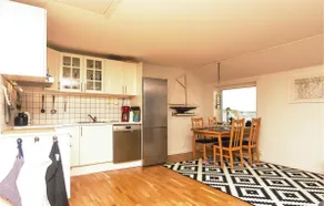 2 Bedroom Lovely Apartment In Väjern - Image 4