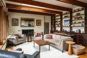Family Friendly Home on 20 Acre Farm - Image 3
