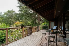 Family Friendly Home on 20 Acre Farm - Image 2