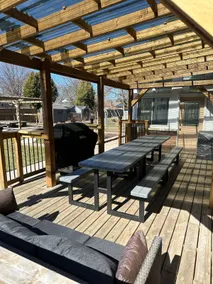 Spacious garden home for distancing near the Falls - Image 4