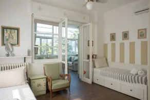 Bellagio Vintage Apartment - Image 5
