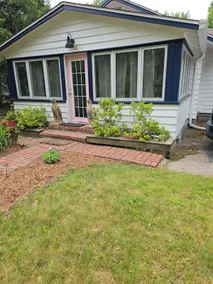 Secluded Garden New Buffalo/Lakeside MI - Image 3