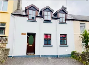 Family-Friendly 4-Bed Townhouse, central location - Image 5