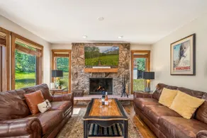 Vail condo- super clean, steps to free bus - Image 3