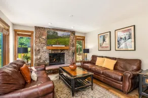 Vail condo- super clean, steps to free bus - Image 4