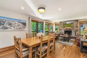 Vail condo- super clean, steps to free bus - Image 5
