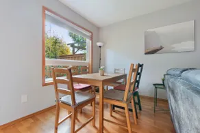 Renovated 3BR · Plenty Parking · 1-Night OK - Image 4