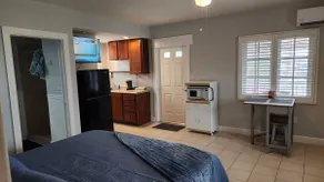Riverfront Angler Inn in Sebastian - Image 2