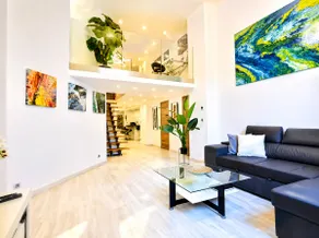 ->Loft, Massage Chair & Netflix, Sea (15 min)<- - Image 2