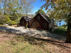 Isaak's Hideaway -Beautiful Views for every season - Image 2