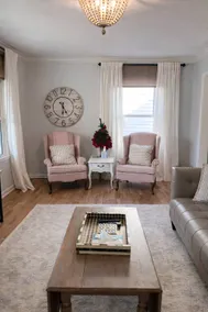 Charming Home ~ Expo-Centre ~ Near City Center ~ Fenced Yard - Image 4