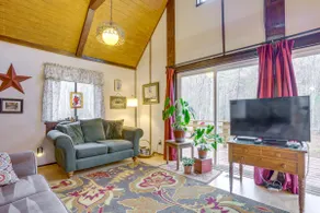 River Song Chalet - Private Retreat! - Image 3