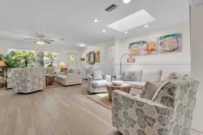 Coral Beach 3 Bedroom Home by RedAwning - Image 4