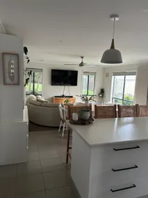 Comfortable family home - Image 2