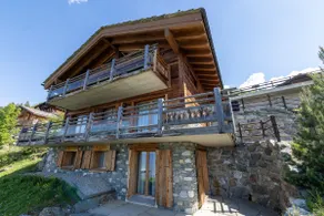 Oak Tree Chalet - on the ski slope - luxury! - Image 2