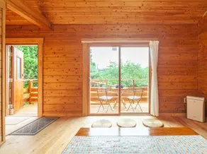 LOG|Ishigaki Island North, authentic log house, whole house rental|BBQ, 5-minute walk to the sea, large dogs are OK - Image 3