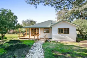 Lawn Cottage - Image 2