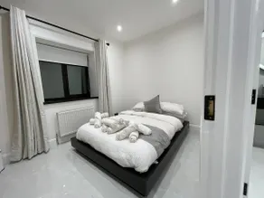 Letterkenny Town Centre Apartment - Image 5