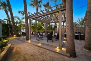 NEWLY Renovated Boutique, Modern by the Beach!-G - Image 2