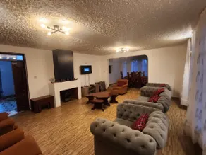 Serian Vacation House - Image 2