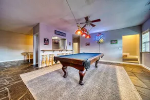 Mossy Oaks Lodge-Fireplace-Pool Table - Image 4