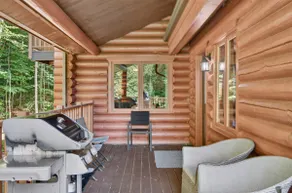 Wooded Cottage - Image 4