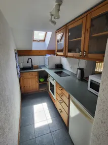 Apartment with fireplace & balcony on estate - Image 2
