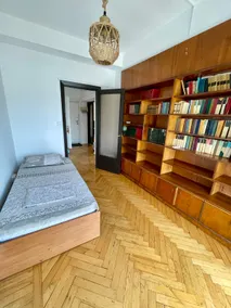 Extremely Central Flat with Perfect Panoramic View - Image 5