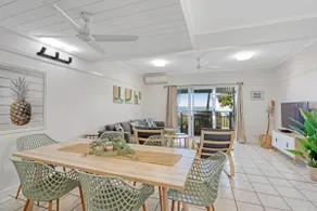 Tangalooma Beachfront Villa 28 - Air Conditioned - Image 2