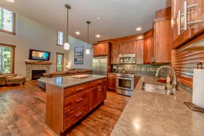 Luxury Home in Suncadia! Great Value * Hot Tub * Specials! - Image 2