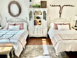 Main Street Farmhouse! - Image 4