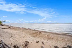 Murphy`s Landing: Lake Michigan Access, Fire Pit - Image 5