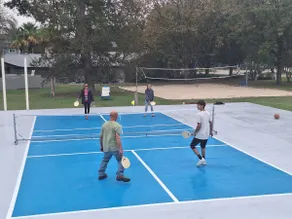 pool, b-ball, volleyball, sleeps 30, 7 bedroom - Image 3