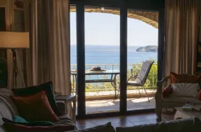 Elouthia Residence with Sea View and Hot Tub - Image 3