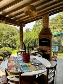 Charming cottage on a farm with pool in Embu - Image 2