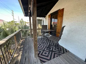 Experience Downtown / 2 Balconies / LUX BATH - Image 2