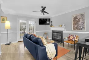 Prime Downtown 2BR Near HU & Waterfront - Image 2
