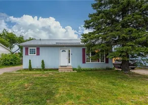 2 Houses Pool Table | Sleeps 25• Clean• AC•Parking - Image 4