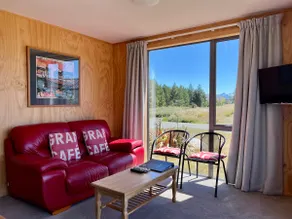 The Red Nest - Lake Tekapo - Image 4