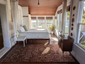 Garden Guesthouse - Image 2
