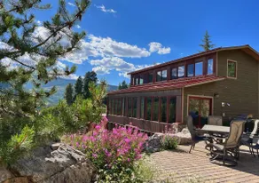 The Lodge at Snow Cross Inn - Image 5